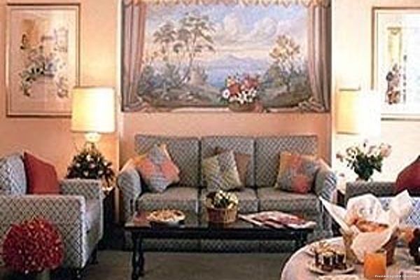 Hotel Al Bustan (Beirut)